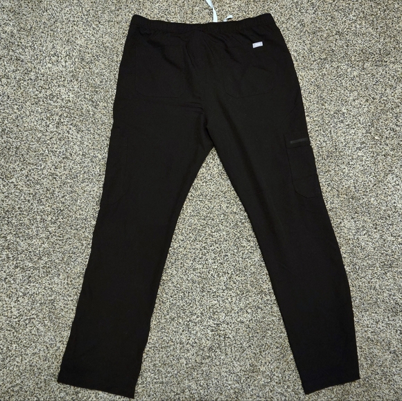 Figs Technical Collection Scrub Pants (Size L) - Picture 9 of 9